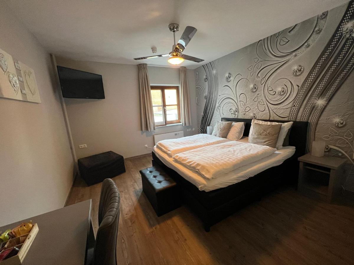 Hotel Crasborn Thorn Extérieur photo