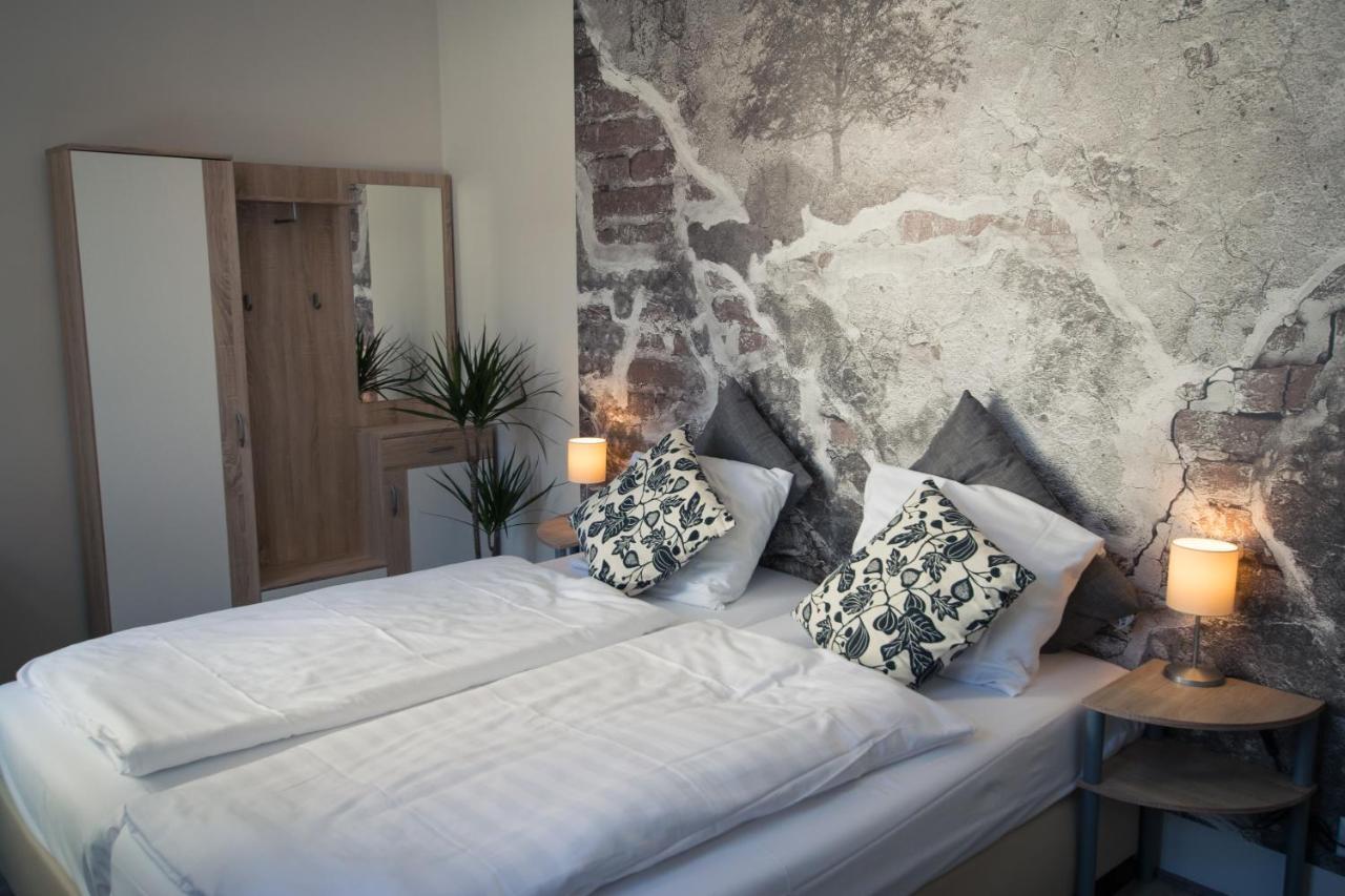 Hotel Crasborn Thorn Extérieur photo