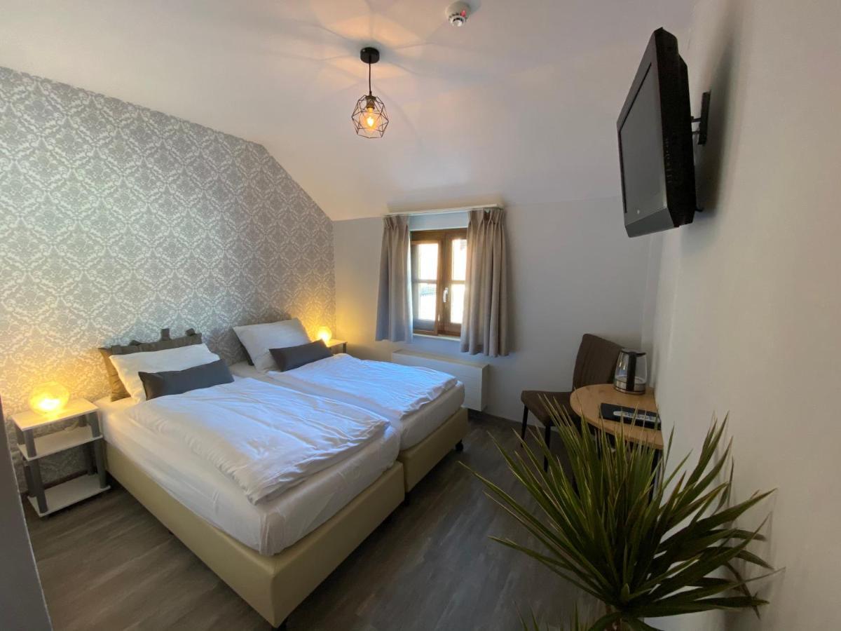 Hotel Crasborn Thorn Extérieur photo
